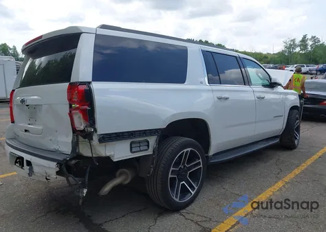 2019 Chevrolet Suburban Lt z USA, uszkodzony, nr VIN 1GNSKHKC0KR261336